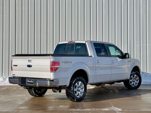 Used 2014 Ford F150 Lariat w/ Lariat Chrome Package image 5