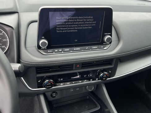 New 2026 Nissan Rogue SV AWD/4WD image 9