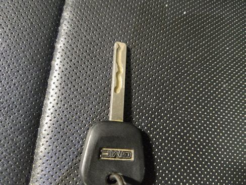 Used 2015 GMC Sierra 1500 SLT AWD/4WD image 32