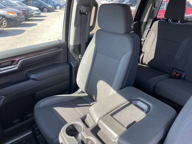 Used 2023 Chevrolet Silverado 1500 LT AWD/4WD image 23
