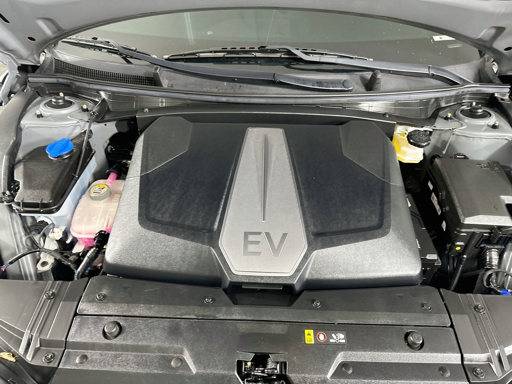 Used 2024 Kia EV6 Wind w/ Wind Technology Package RWD image 33