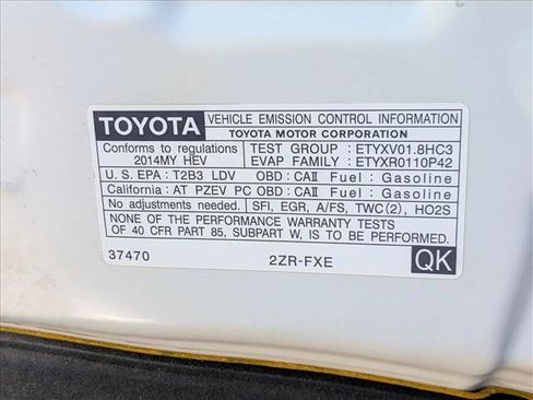 Used 2014 Toyota Prius Three w/ Solar Roof Package FWD image 23