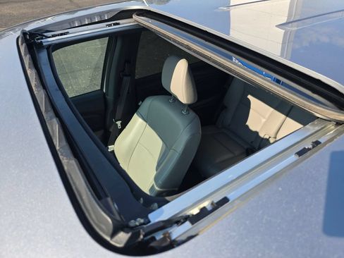 Used 2025 Honda Passport EX-L image 19
