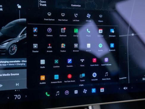 Used 2020 Tesla Model 3 Performance image 22