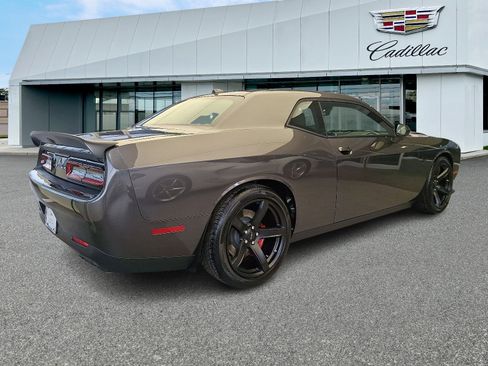 Used 2022 Dodge Challenger SRT Hellcat Redeye image 4