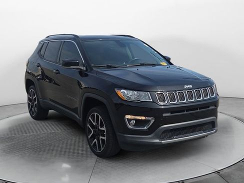 Used 2017 Jeep Compass Limited w/ Navigation Group AWD/4WD image 7