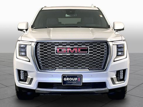 Certified 2023 GMC Yukon XL Denali AWD/4WD image 4