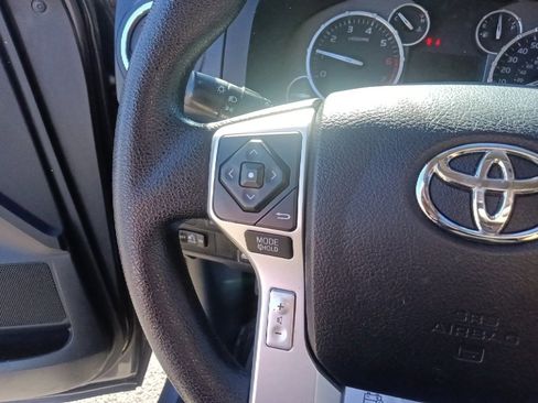 Used 2016 Toyota Tundra SR5 image 18
