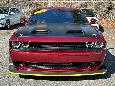 Used 2022 Dodge Challenger SRT Hellcat image 2