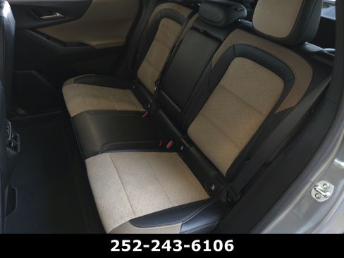 Used 2025 Chevrolet Equinox ACTIV w/ Safety and Technology Package FWD image 31