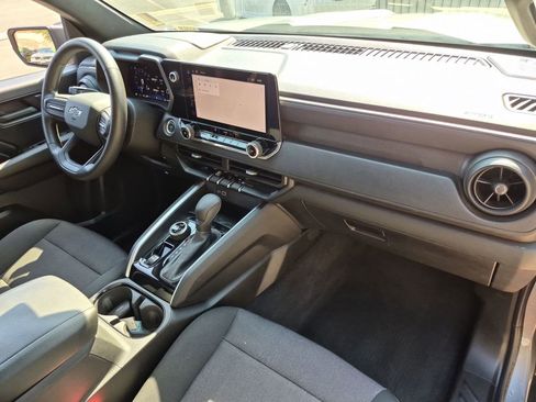 Used 2024 Chevrolet Colorado Trail Boss w/ LPO, Dark Essentials Package AWD/4WD image 31