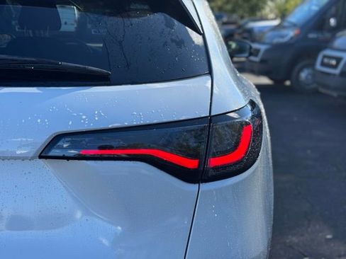 New 2026 Honda HR-V LX image 9