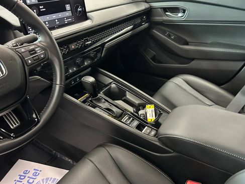 Used 2025 Honda Accord Sport image 11