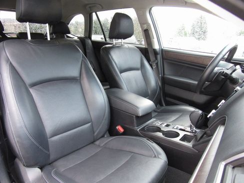 Used 2018 Subaru Outback 2.5i Limited w/ Popular Package #2 image 18