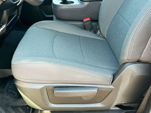 Used 2024 RAM 3500 Tradesman w/ Chrome Appearance Group image 18