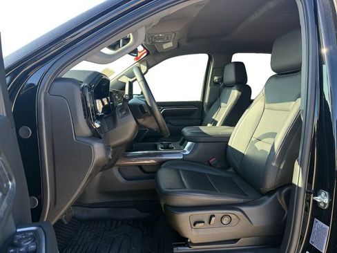 Used 2025 Chevrolet Silverado 2500 LTZ w/ LTZ Convenience Package image 9