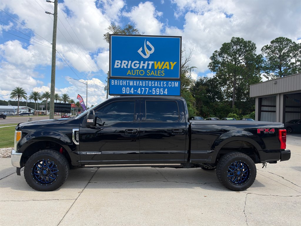 Used 2017 Ford F250 Lariat w/ Lariat Ultimate Package AWD/4WD image 2