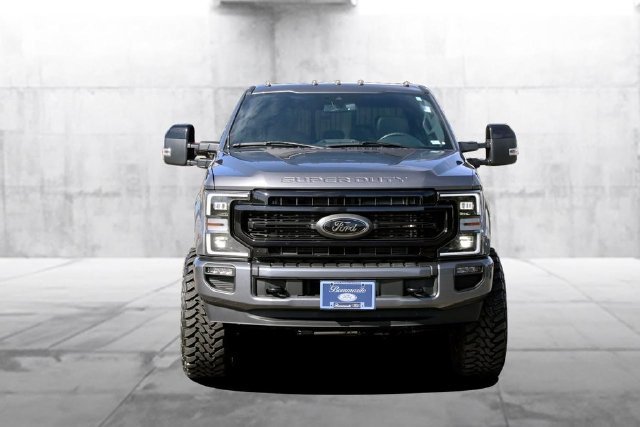 Used 2022 Ford F350 Lariat w/ Black Appearance Package AWD/4WD image 4