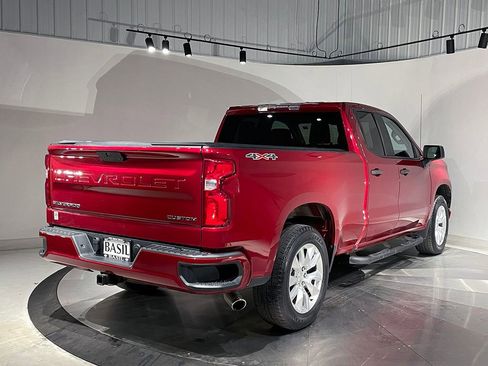 Used 2020 Chevrolet Silverado 1500 Custom w/ Custom Value Package image 12