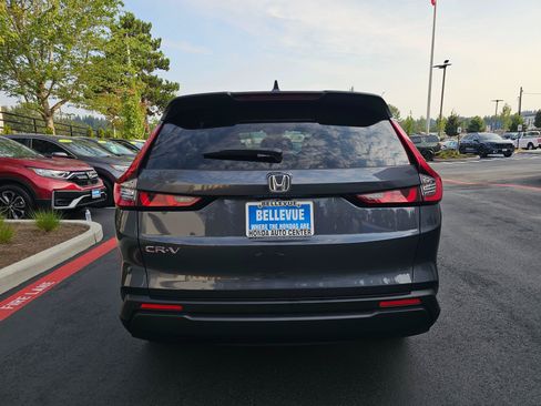 Certified 2025 Honda CR-V LX image 6