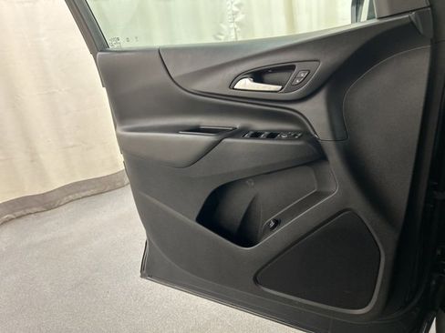 Used 2022 Chevrolet Equinox LT image 19