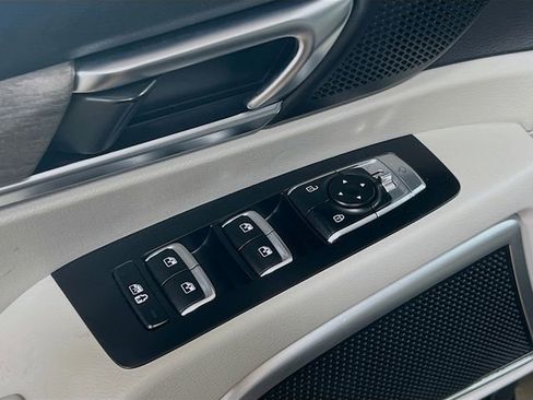 Certified 2022 Kia Telluride EX w/ EX Premium Package image 18