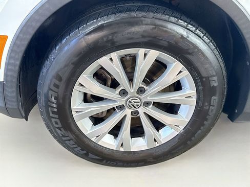 Used 2018 Volkswagen Tiguan S w/ 3rd Row Seat Package image 38