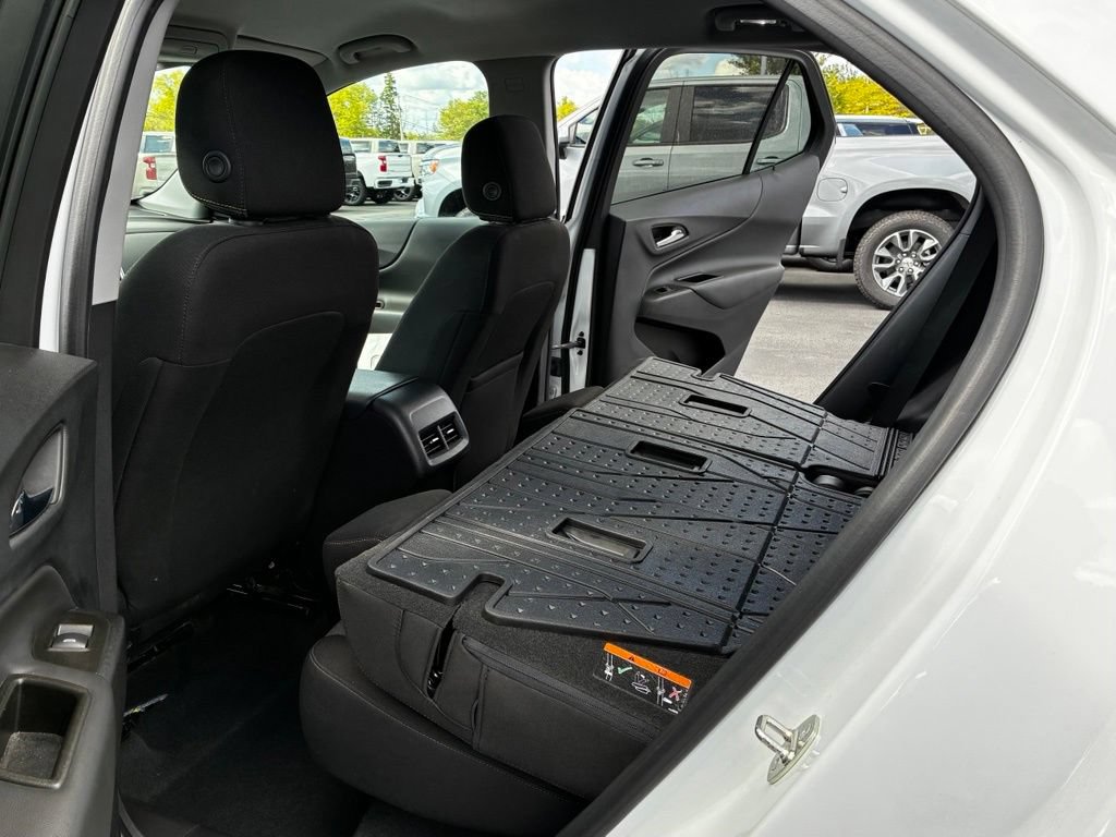 Used 2023 Chevrolet Equinox LT AWD/4WD image 30