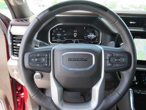 Used 2024 GMC Sierra 1500 Denali AWD/4WD image 23