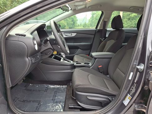 Certified 2024 Kia Forte LX FWD image 13