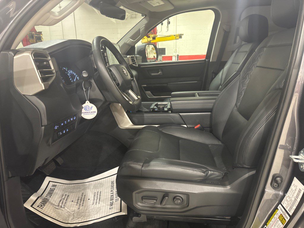 Used 2023 Toyota Tundra Limited w/ Power Package RWD image 39