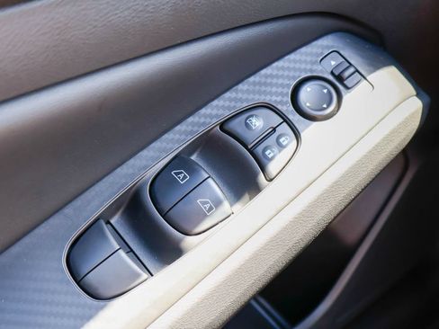 New 2026 Nissan Altima 2.5 SR w/ SR Midnight Edition Package FWD image 15