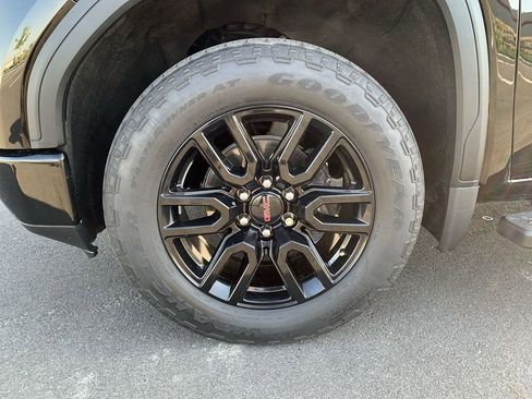 Used 2021 GMC Sierra 1500 Elevation w/ X31 Off-Road Package AWD/4WD image 10