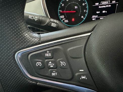 Used 2021 Chevrolet Equinox LS w/ LS Convenience Package FWD image 39