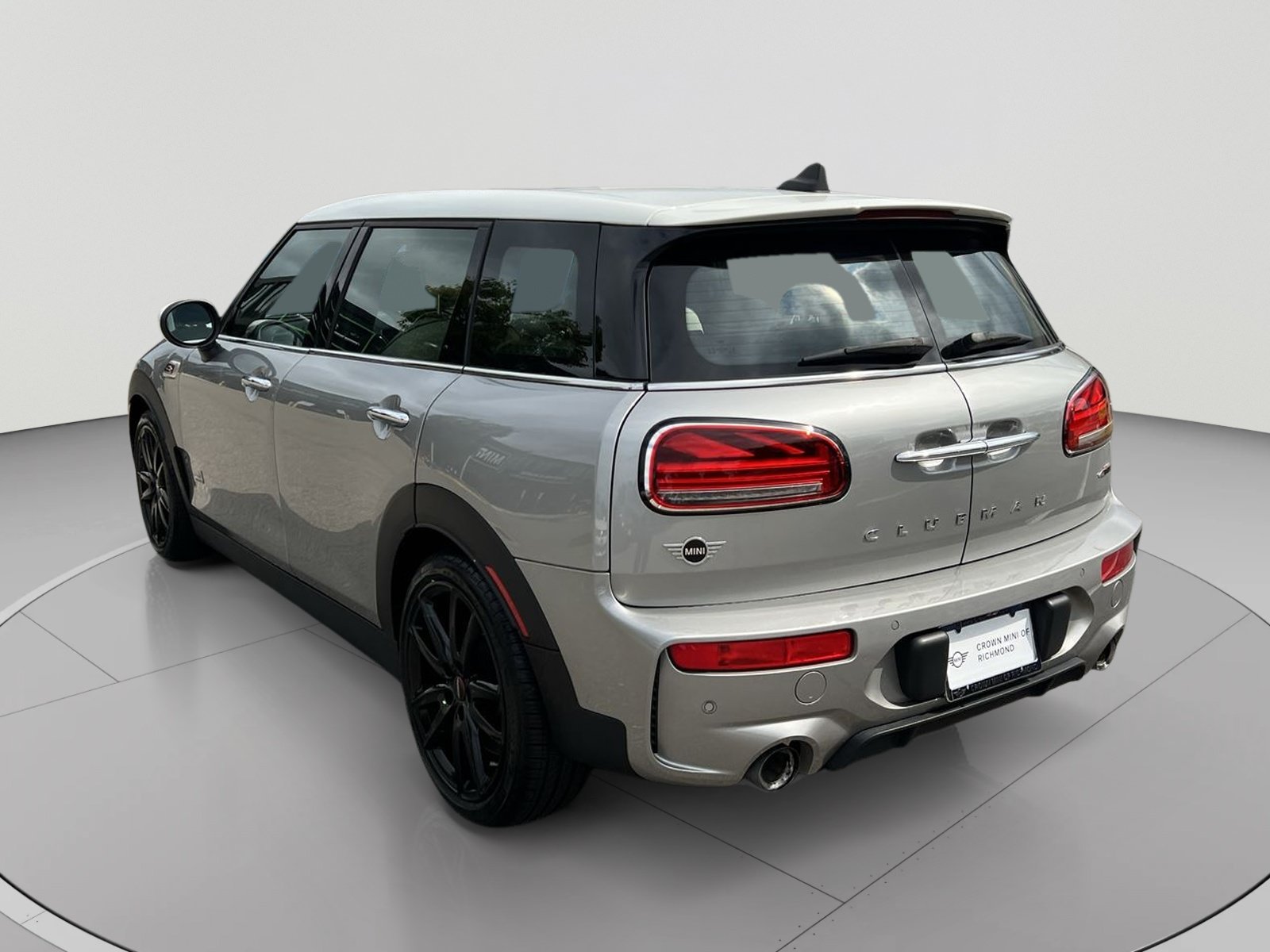 Used 2024 MINI Cooper Clubman John Cooper Works w/ Signature Upholstery Package AWD/4WD image 3