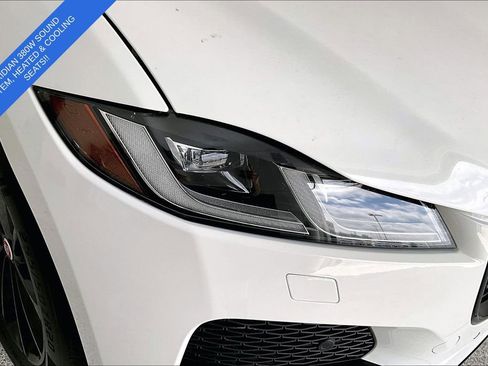Used 2022 Jaguar F-PACE S AWD/4WD image 39