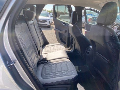 Certified 2024 Ford Escape Platinum w/ Premium Technology Package image 15