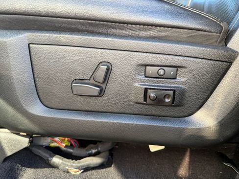 Used 2018 RAM 2500 Laramie w/ Sport Appearance Group image 47