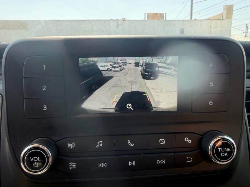 Used 2025 Ford Transit 250 148 Medium Roof RWD image 18