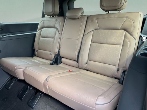 New 2026 Lincoln Navigator L Black Label AWD/4WD image 22