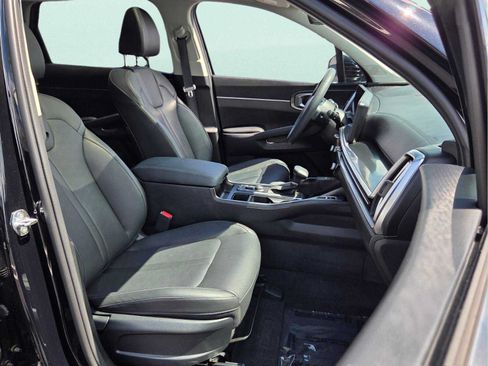 Used 2024 Kia Sorento S w/ Panoramic Sunroof Package FWD image 18