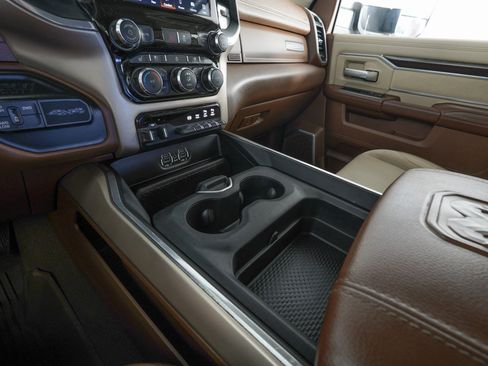 Used 2022 RAM 3500 Laramie image 21