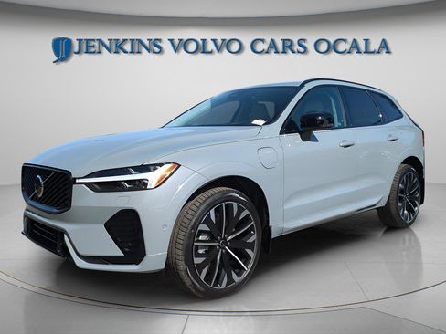 New 2026 Volvo XC60 T8 Ultra w/ Protection Package Premier image 4