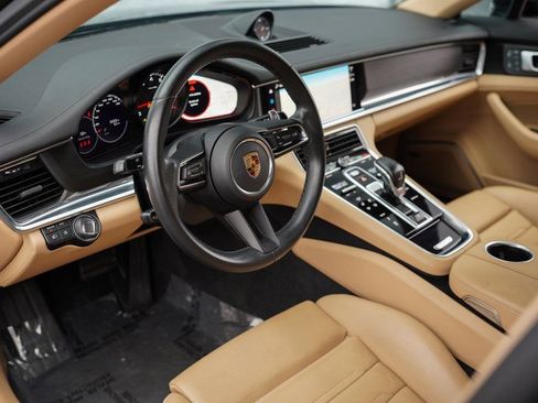Used 2022 Porsche Panamera Platinum Edition image 19