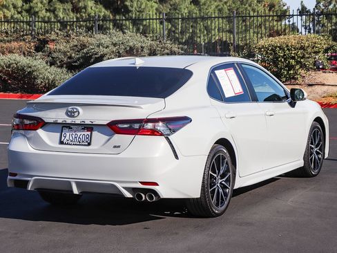 Certified 2024 Toyota Camry SE FWD image 7