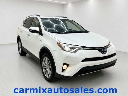 Used 2017 Toyota RAV4 Limited AWD/4WD image 1