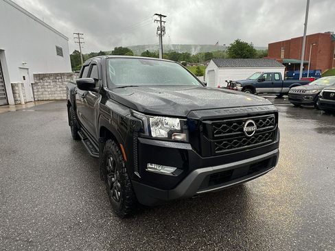 Used 2024 Nissan Frontier SV w/ SV Convenience Package AWD/4WD image 2