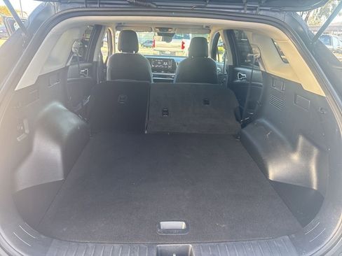 Used 2023 Kia Sportage LX AWD/4WD image 11