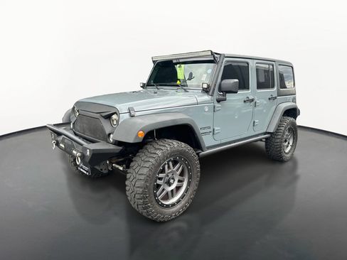 Used 2014 Jeep Wrangler Unlimited Sport w/ Quick Order Package 24S AWD/4WD image 7