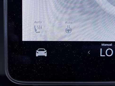 Used 2021 Tesla Model Y 2WD image 23